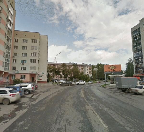 Банкомат Альфа-Банка по адресу ул. Пальмиро Тольятти, д. 19, СМ «Кировский»