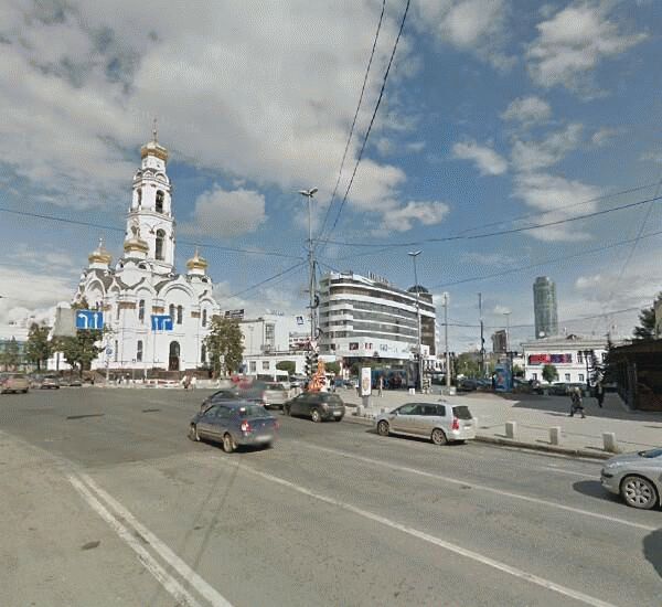 Банкомат Альфа-Банка по адресу ул. 8-го Марта,  10