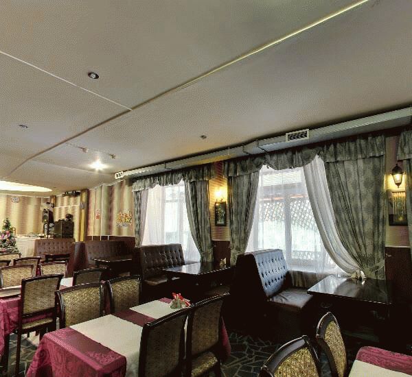 Банкомат Сбербанка России по адресу ул. Комсомольская,  д. 4