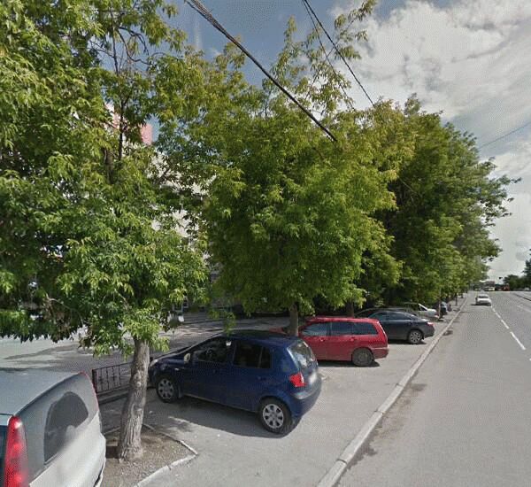 Банкомат Уралтрансбанка по адресу ул. Малышева,  д. 127