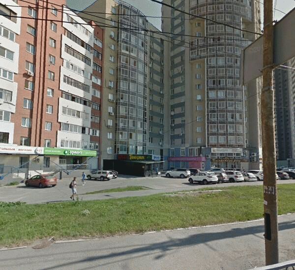 Банкомат Уралтрансбанка по адресу станция метро «Ботаническая»