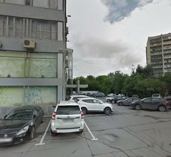 Банкомат Уральского Банка Реконструкции и Развития по адресу ул. Посадская,  д. 28а