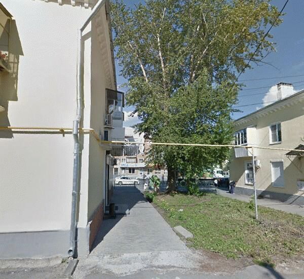 Банкомат Уральского Банка Реконструкции и Развития по адресу ул. Победы,  д. 53