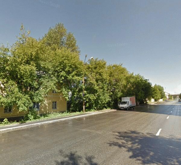 Банкомат Уральского Банка Реконструкции и Развития по адресу ул. Артинская,  д. 17