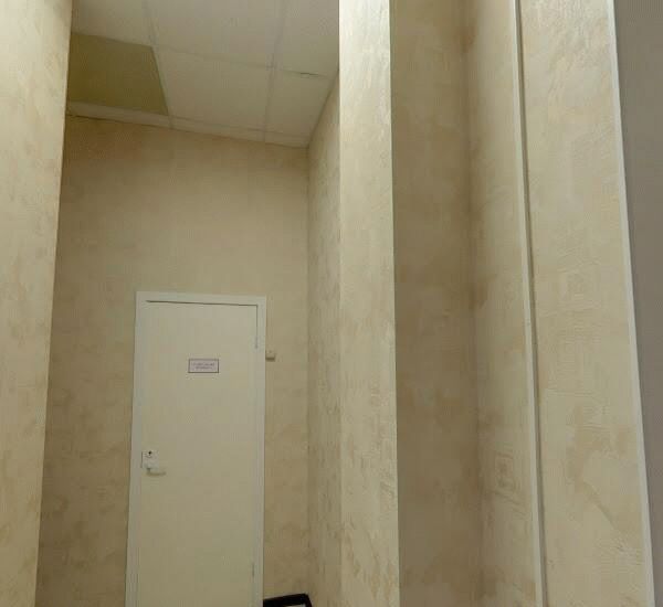 Банкомат Уральского Банка Реконструкции и Развития по адресу ул. Дружининская,  д. 5