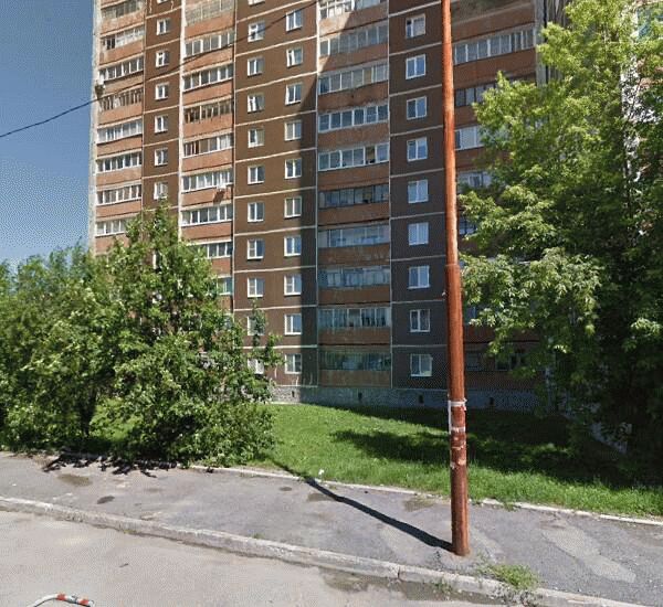 Банкомат Уральского Банка Реконструкции и Развития по адресу ул. Бебеля,  д. 124