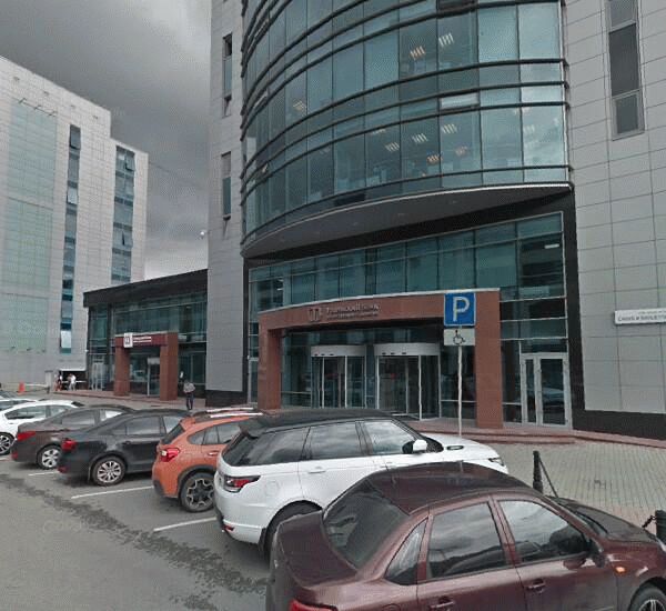 Банкомат Уральского Банка Реконструкции и Развития по адресу ул. Сакко и Ванцетти,  д. 67