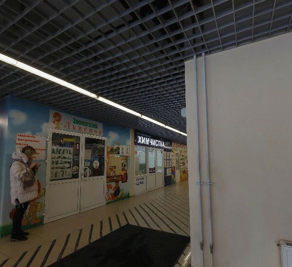 Банкомат Уральского Банка Реконструкции и Развития по адресу ул. Луначарского,  д. 205