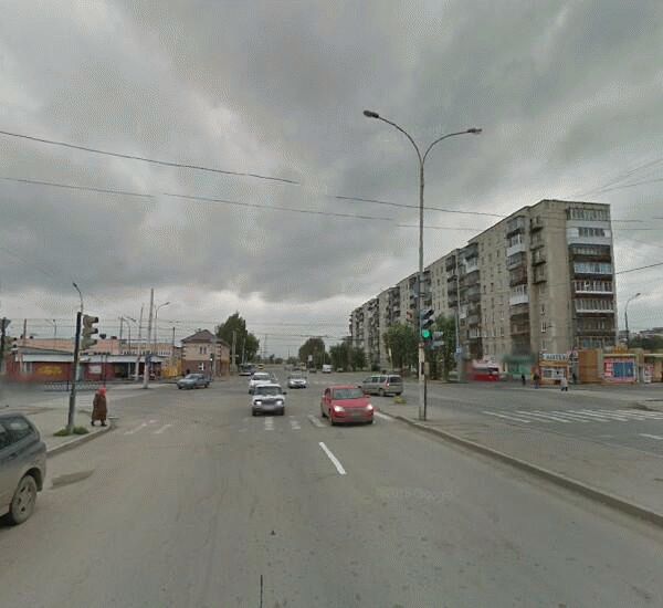 Банкомат Уральского Банка Реконструкции и Развития по адресу ул. Коммунистическая, д. 101, магазин «Курико»  