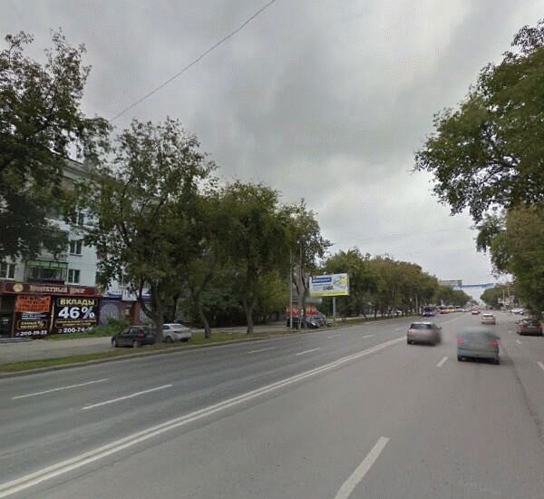 Банкомат Уральского Банка Реконструкции и Развития по адресу ул. Малышева, д. 107/1, ТД «Командор»