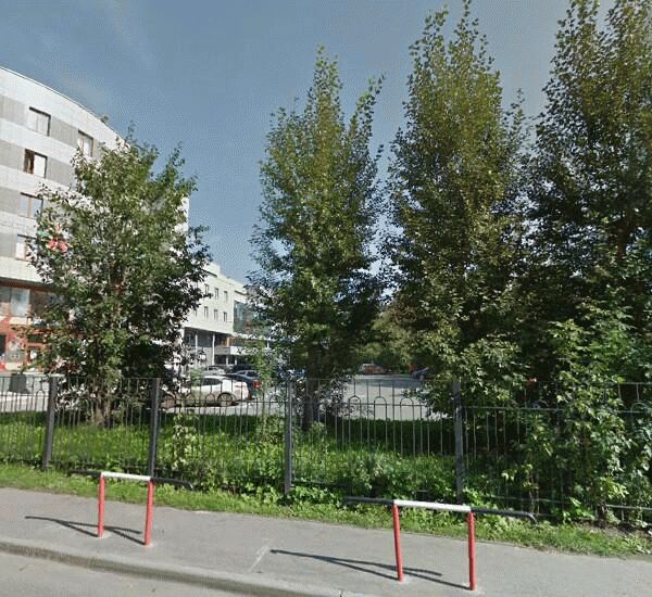 Банкомат Уральского Банка Реконструкции и Развития по адресу ул. Репина,  д. 99