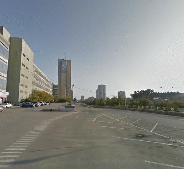 Банкомат Уральского Банка Реконструкции и Развития по адресу ул. Серафимы Дерябиной,  д. 24