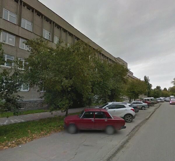 Банкомат Уральского Банка Реконструкции и Развития по адресу пер. Суворовский,  д. 5