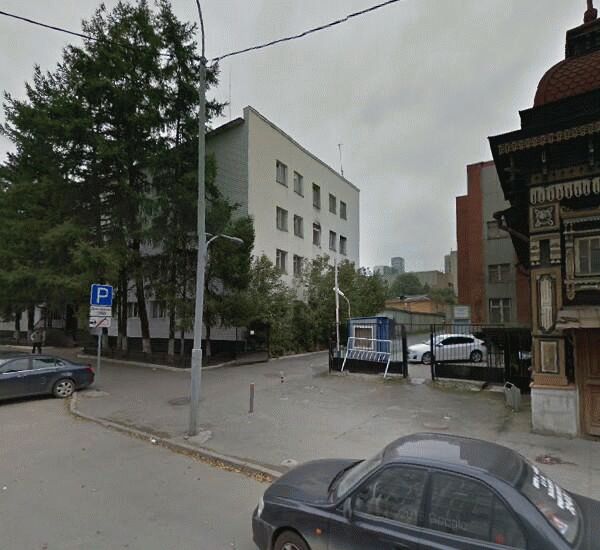 Банкомат Уральского Банка Реконструкции и Развития по адресу ул. Толмачева,  д. 23