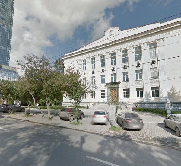 Банкомат Сбербанка России по адресу ул. Белинского, д. 17, оф. банка