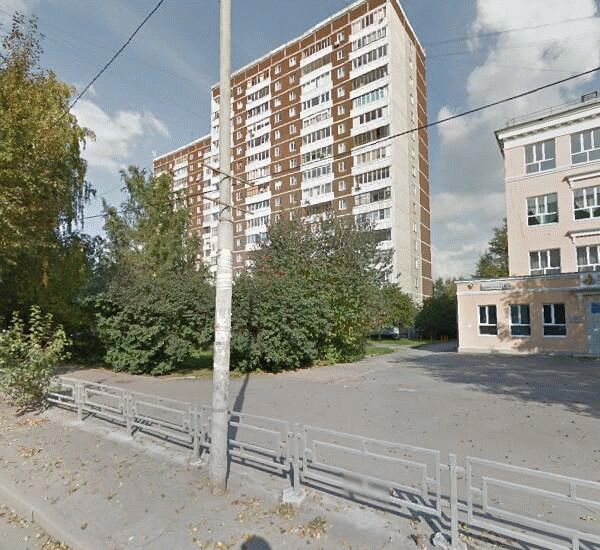 Банкомат Сбербанка России по адресу ул. Белинского, д. 83, Офисное здание