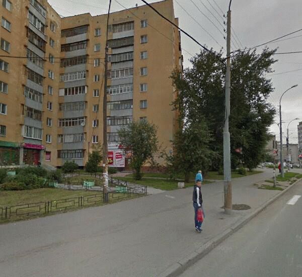 Банкомат Сбербанка России по адресу ул. Старых Большевиков, д. 82, стр. 1, оф. банка