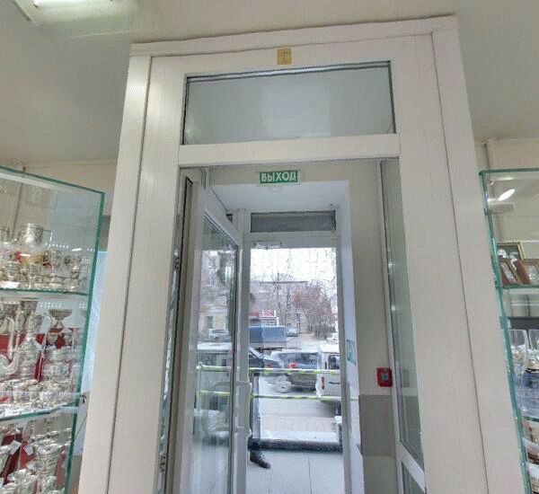 Отделение банка Хоум Кредит по адресу ул. 8 Марта,  д. 142