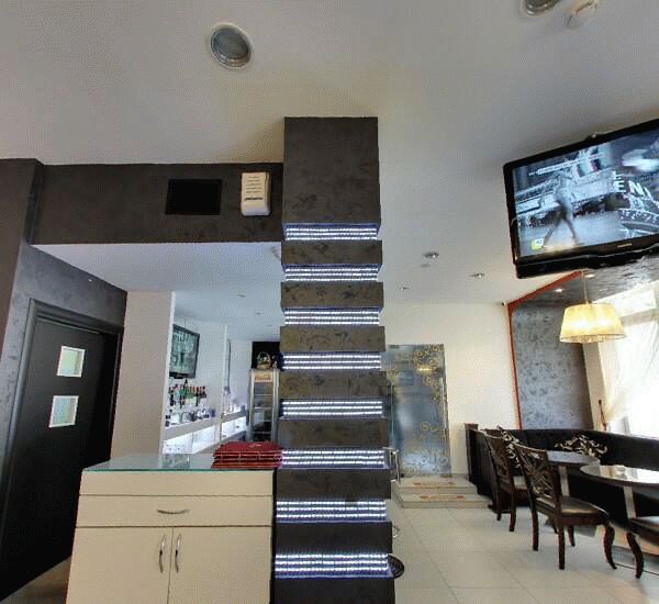 Отделение банка Ренессанс Кредит по адресу ул. 8 Марта,  д. 130/ ул. Шмидта,  д. 56